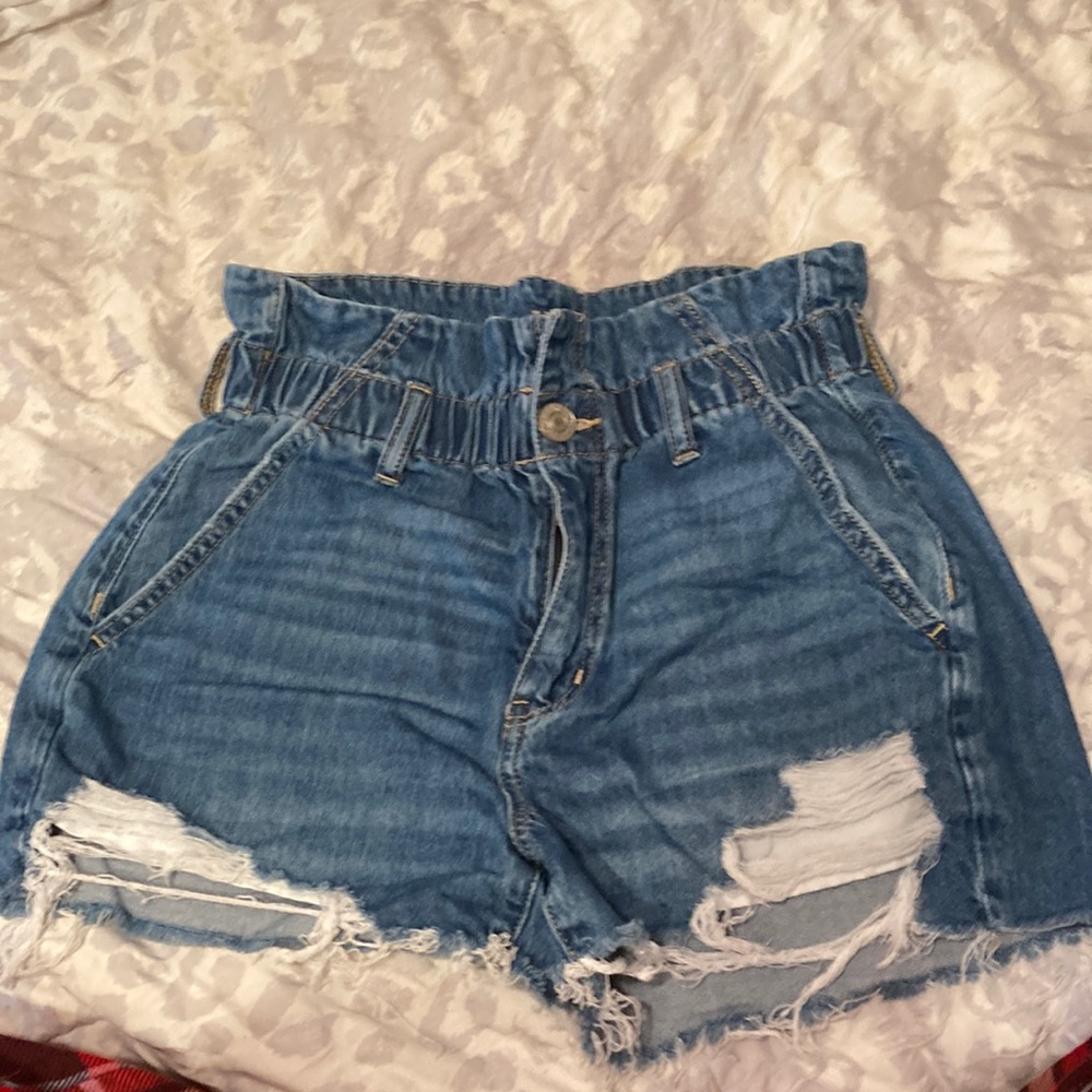 American Eagle BBL Mom Short
